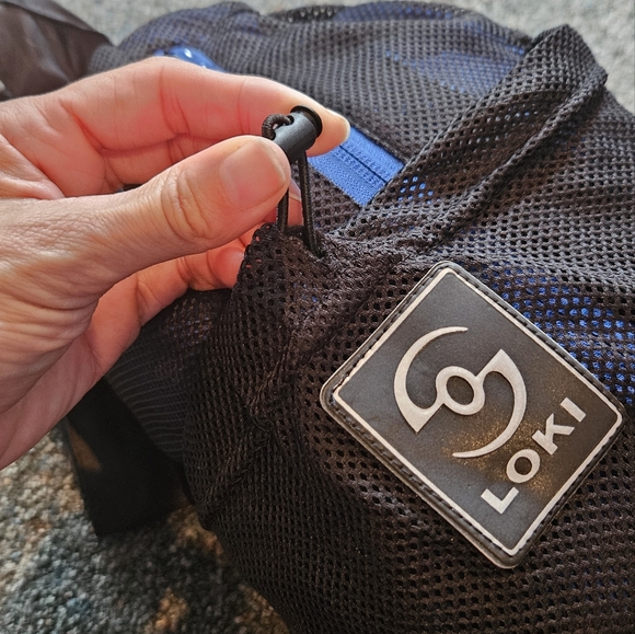 Loki all-in-one tech hoodie running jacket convertible built-in mittens - Picture 13 of 14